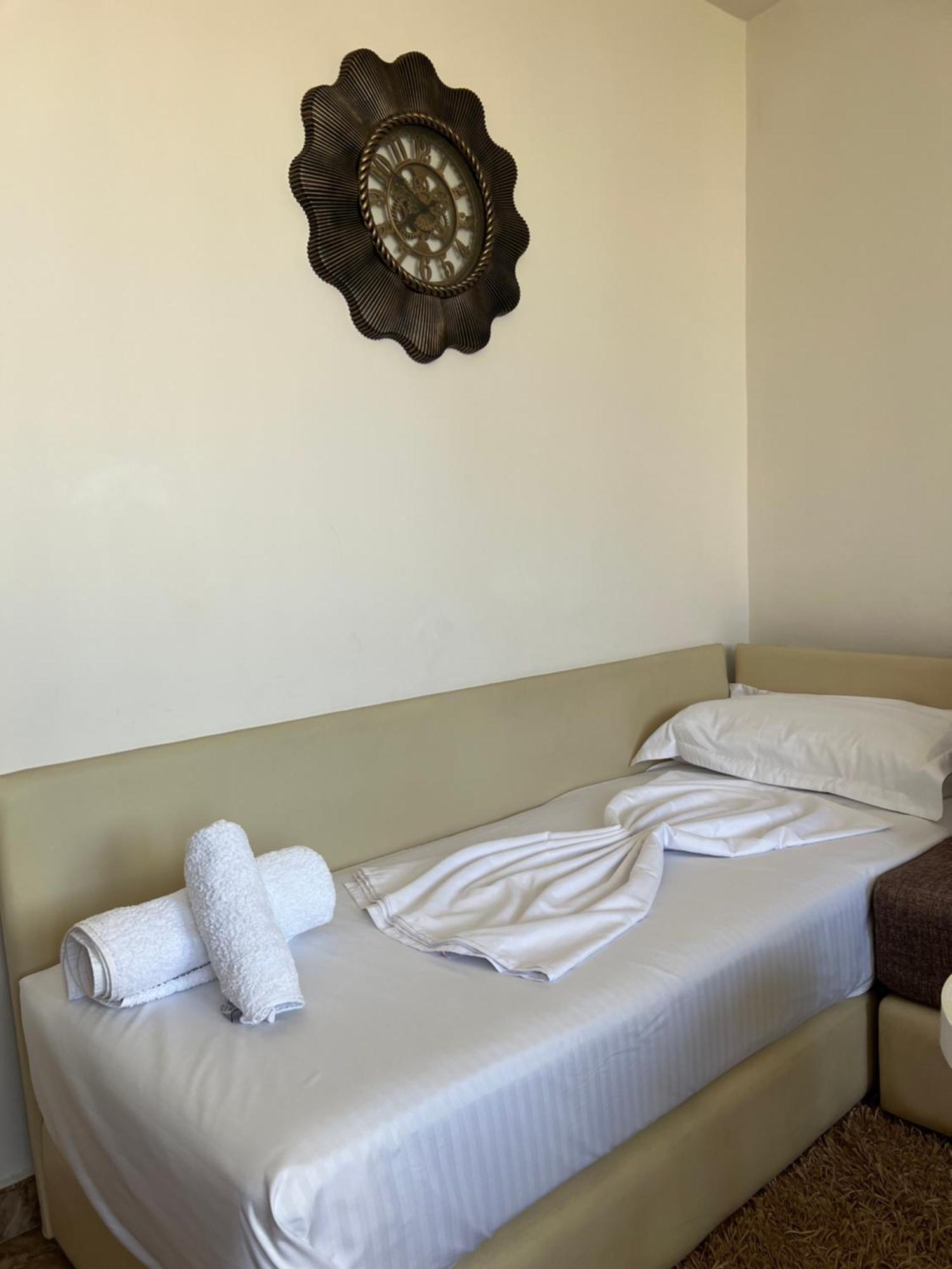 Tirana Center Tourist Apartment Eksteriør billede